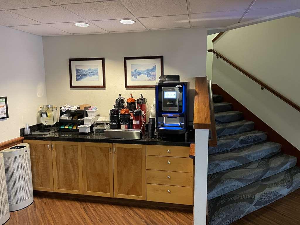 Best Western Plus Edmonds Harbor Inn Restaurante foto