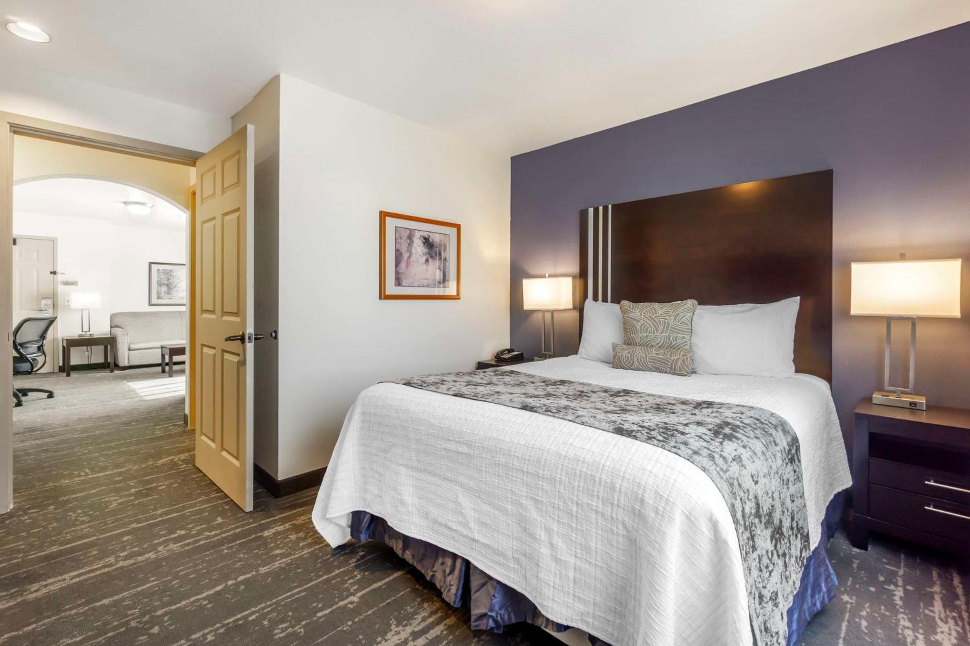 Best Western Plus Edmonds Harbor Inn Exterior foto