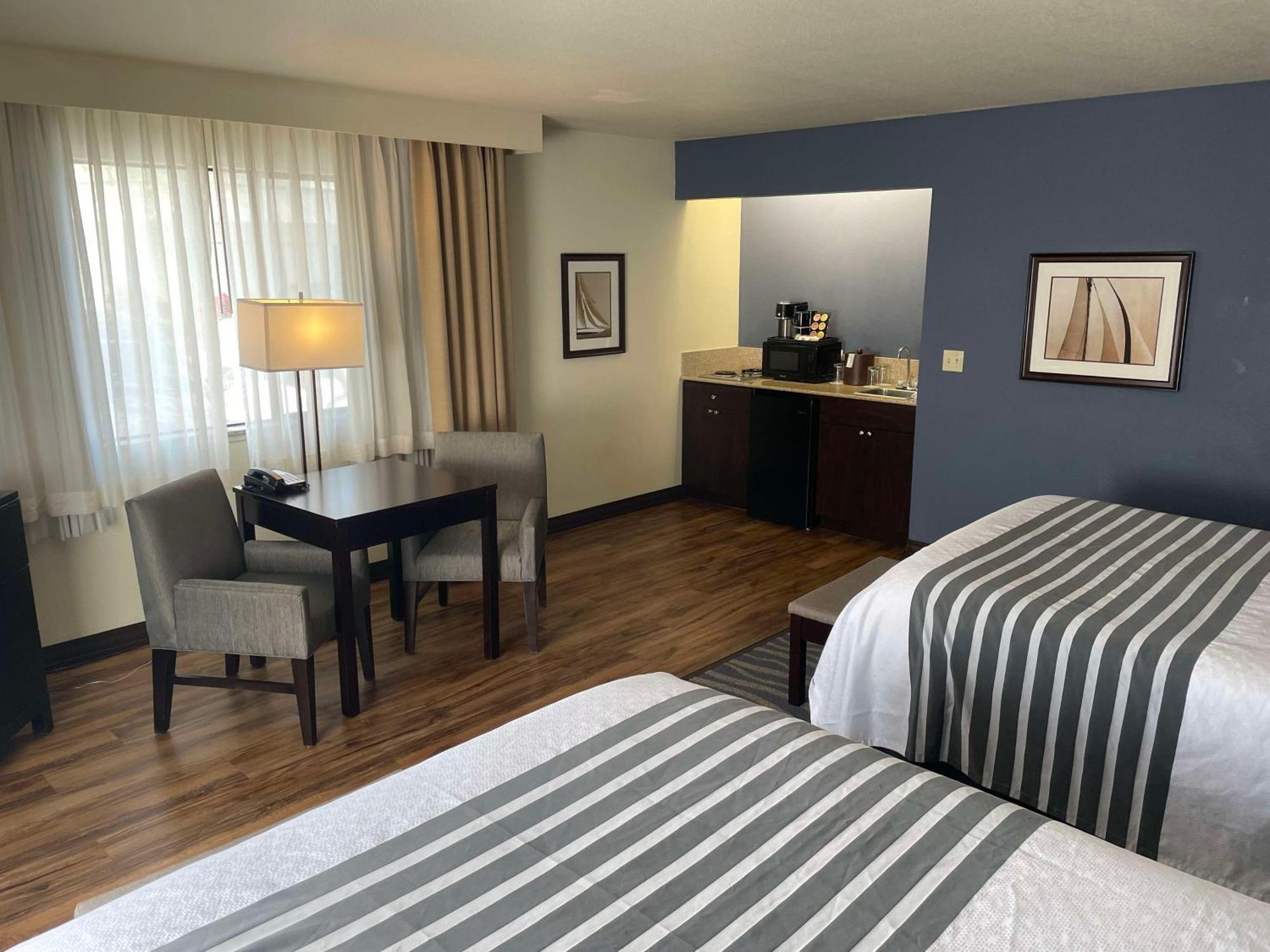 Best Western Plus Edmonds Harbor Inn Exterior foto